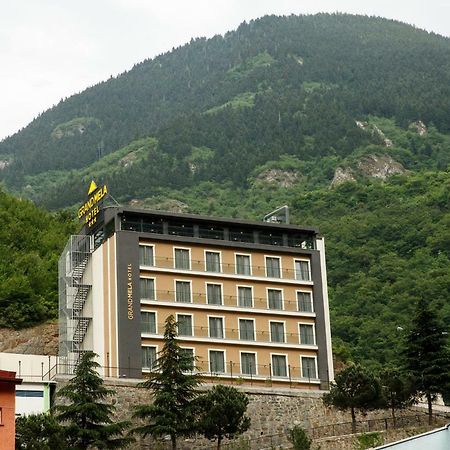 Grand Mela Hotel Macka Bagian luar foto