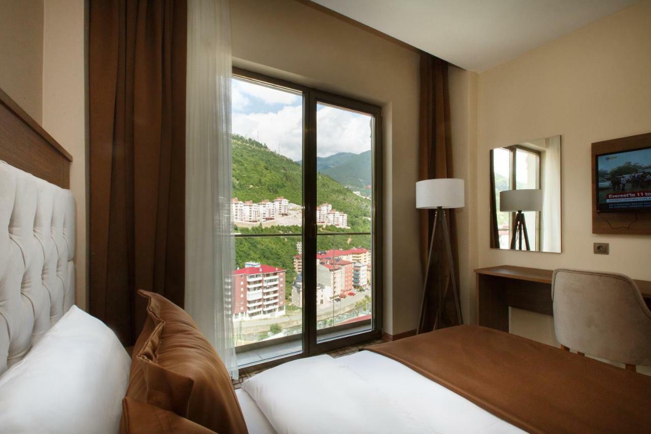 Grand Mela Hotel Macka Bagian luar foto